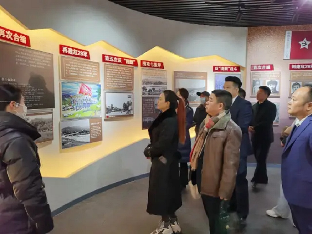 意昂娱乐餐饮集团